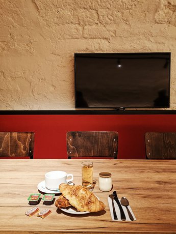 Imagen del bar/restaurante del Hotel Ibis Styles Paris Gare De L'est Magenta. Foto 5