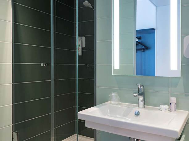 Imagen de la habitación del Hotel Ibis Styles Paris Gare Saint Lazare. Foto 12