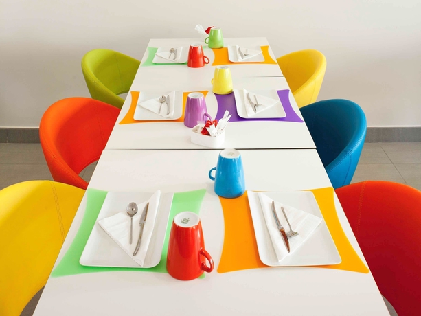 Imagen del bar/restaurante del Hotel Ibis Styles Paris Porte D’orléans. Foto 5