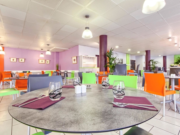 Imagen del bar/restaurante del Hotel Ibis Styles Paris Roissy CDG. Foto 8