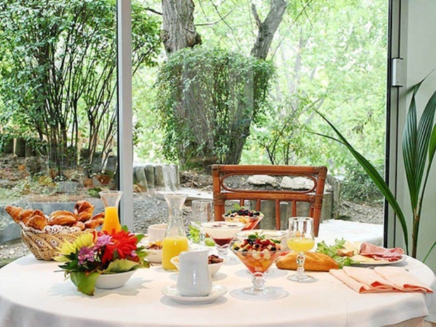 Imagen general del Hotel Ibis Styles Paris Saint Ouen. Foto 2