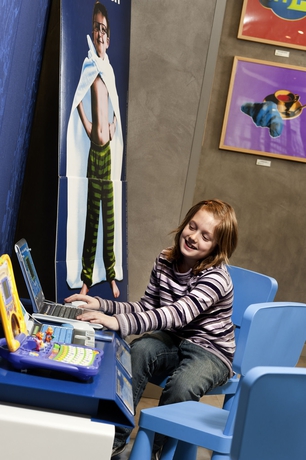 Imagen de los interiores del Hotel Ibis Styles Paris Tolbiac Biblioteque. Foto 16