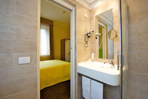 Imagen de la habitación del Hotel Ibis Styles Parma Toscanini. Foto 7