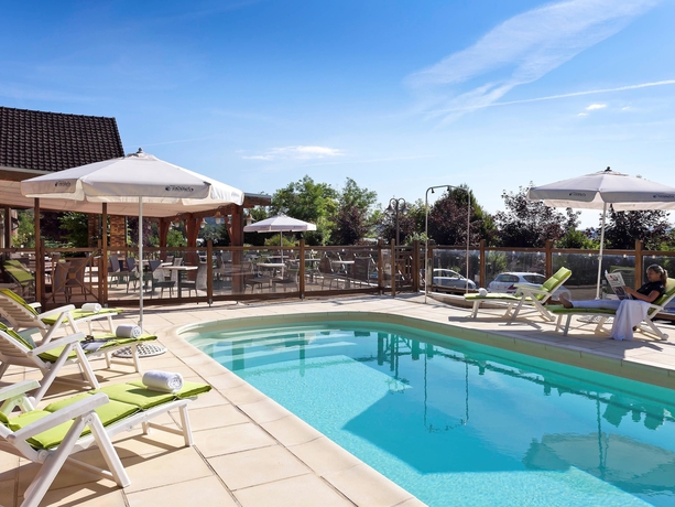Imagen de la piscina del Hotel Ibis Styles Perigueux Trelissac. Foto 16