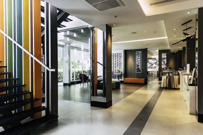 Imagen de los interiores del Hotel Ibis Styles Phuket City. Foto 20