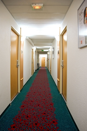 Imagen de los interiores del Hotel Ibis Styles Poissy. Foto 13