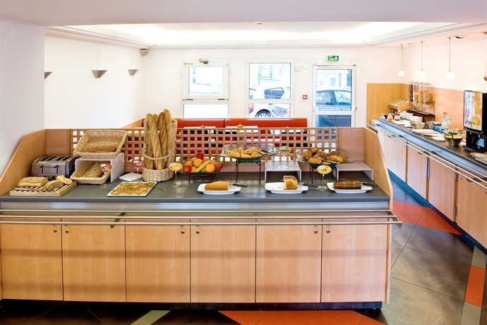 Imagen del bar/restaurante del Hotel Ibis Styles Poissy. Foto 5