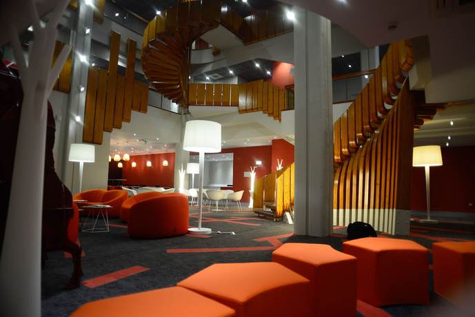 Imagen de los interiores del Hotel Ibis Styles Poitiers Centre. Foto 6