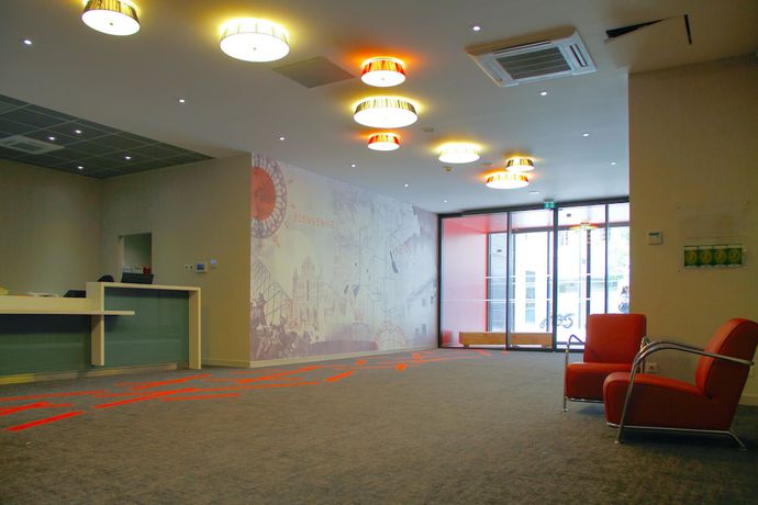 Imagen de los interiores del Hotel Ibis Styles Poitiers Centre. Foto 7
