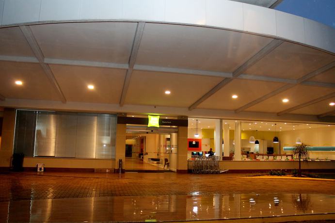 Imagen de los interiores del Hotel Ibis Styles Ponta Pora. Foto 19