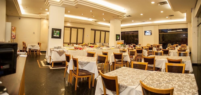 Imagen del bar/restaurante del Hotel Ibis Styles Presidente Prudente Portal D'oeste. Foto 5