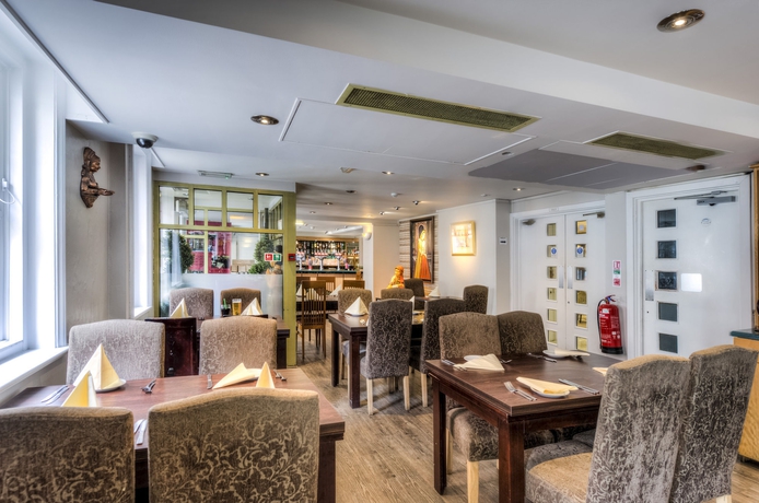 Imagen del bar/restaurante del Hotel Ibis Styles Reading Centre. Foto 4