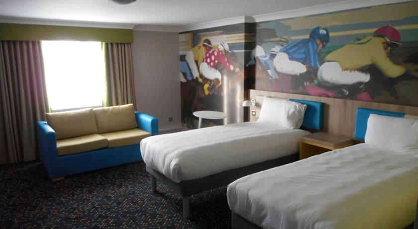 Imagen general del Hotel Ibis Styles Reading Oxford Rd. Foto 11