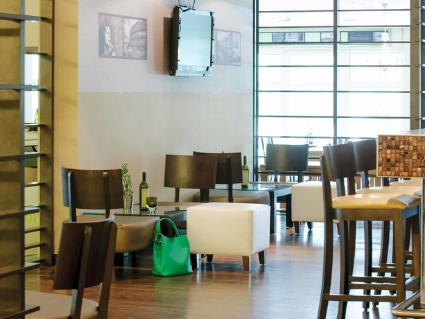 Imagen del bar/restaurante del Hotel Ibis Styles Regensburg. Foto 6