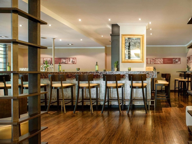 Imagen del bar/restaurante del Hotel Ibis Styles Regensburg. Foto 9