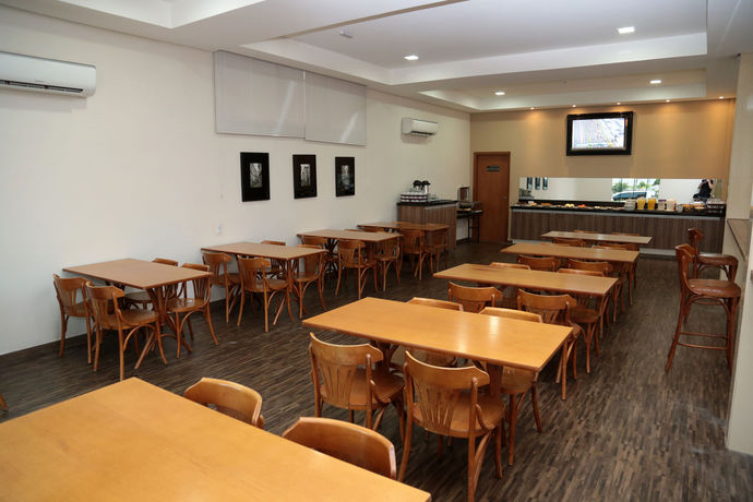 Imagen de la habitación del Hotel Ibis Styles Ribeir&atilde;o Preto Braz Olaia. Foto 16