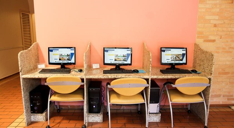 Imagen de los interiores del Hotel Ibis Styles Rio Preto Monte L&iacute;bano. Foto 8