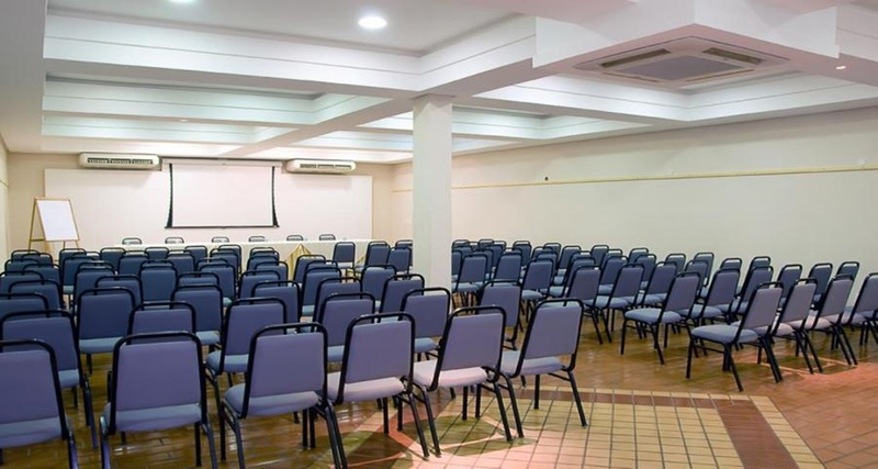 Imagen de los interiores del Hotel Ibis Styles Rio Preto Monte L&iacute;bano. Foto 9
