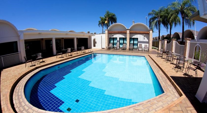 Imagen de la piscina del Hotel Ibis Styles Rio Preto Monte L&iacute;bano. Foto 13