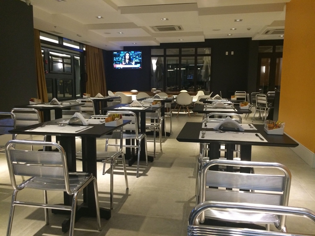 Imagen del bar/restaurante del Hotel Ibis Styles Rj Botafogo. Foto 4