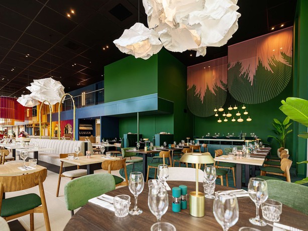 Imagen del bar/restaurante del Hotel Ibis Styles Rotterdam Ahoy. Foto 4