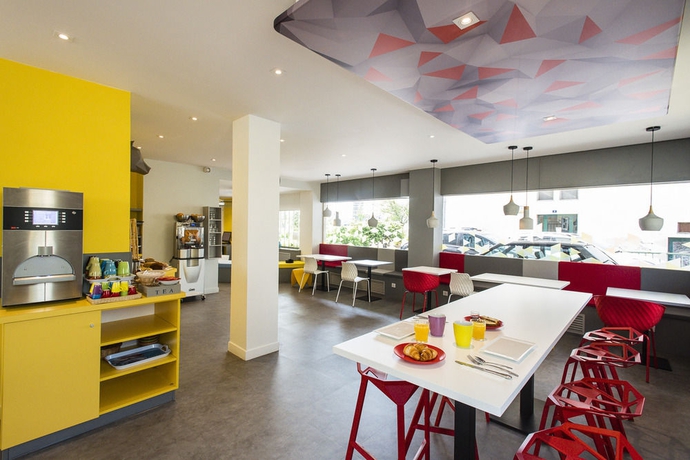 Imagen del bar/restaurante del Hotel Ibis Styles Rouen Centre Cathedrale. Foto 5