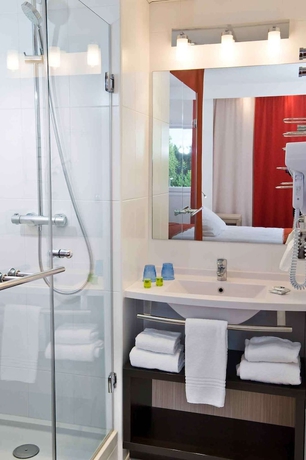 Imagen de la habitación del Hotel Ibis Styles Saint Dizier. Foto 17