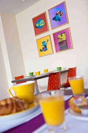 Imagen del bar/restaurante del Hotel Ibis Styles Saint Dizier. Foto 6