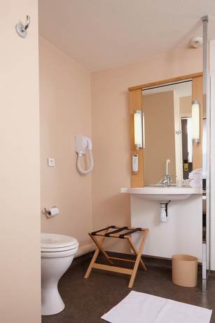 Imagen de la habitación del Hotel Ibis Styles Saint Étienne Gare Châteaucreux. Foto 12