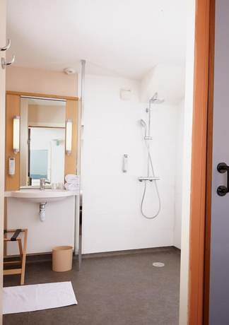 Imagen de la habitación del Hotel Ibis Styles Saint Étienne Gare Châteaucreux. Foto 17