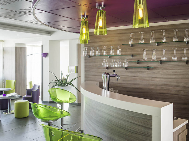 Imagen del bar/restaurante del Hotel Ibis Styles Saint Gilles Croix De Vie. Foto 2