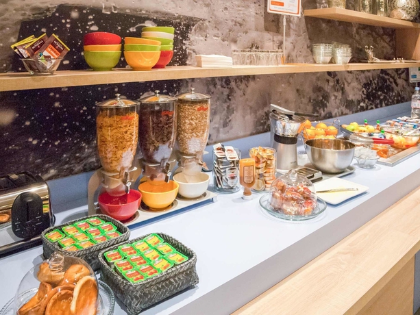 Imagen del bar/restaurante del Hotel Ibis Styles Saint Malo Port. Foto 9