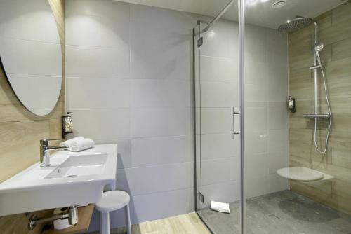 Imagen de la habitación del Hotel Ibis Styles Santander. Foto 6