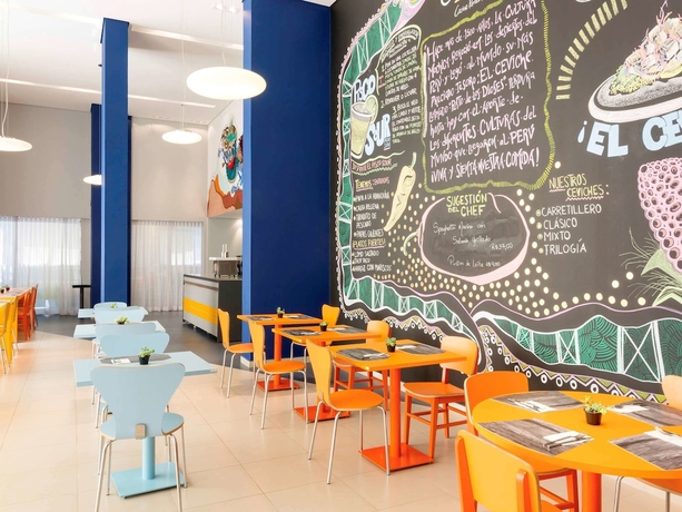 Imagen del bar/restaurante del Hotel Ibis Styles Sao Paulo Barra Funda. Foto 8