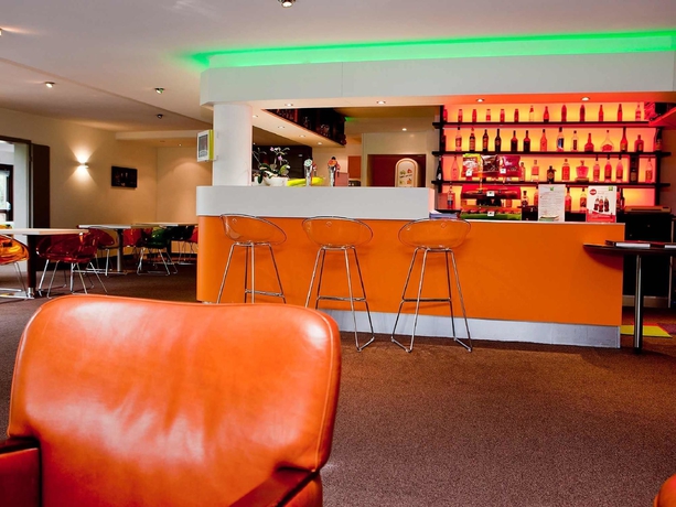 Imagen del bar/restaurante del Hotel Ibis Styles Sarrebourg. Foto 4