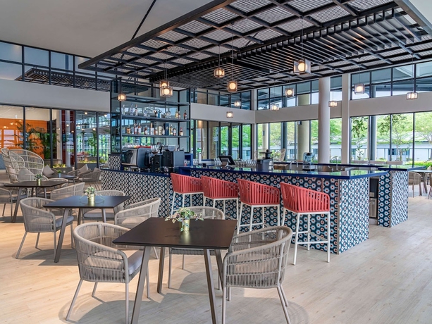 Imagen del bar/restaurante del Hotel Ibis Styles Sepang Klia, Selangor. Foto 7