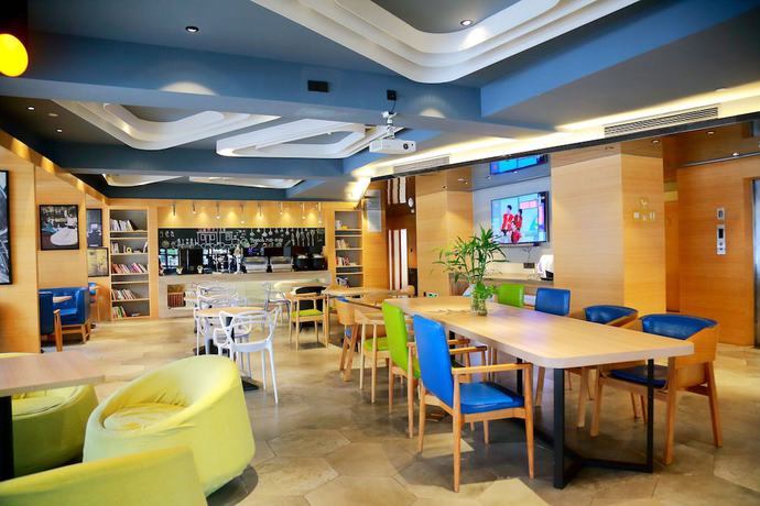 Imagen de los interiores del Hotel Ibis Styles Shanghai Qingpu Sports Center Hotel. Foto 18