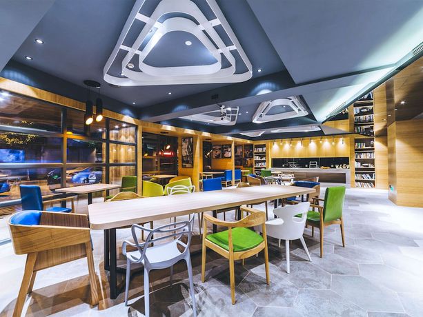 Imagen del bar/restaurante del Hotel Ibis Styles Shanghai Qingpu Sports Center Hotel. Foto 3