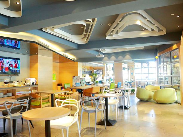 Imagen del bar/restaurante del Hotel Ibis Styles Shanghai Qingpu Sports Center Hotel. Foto 4