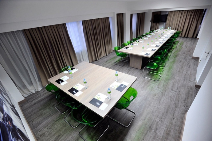 Imagen general del Hotel Ibis Styles Skopje. Foto 4