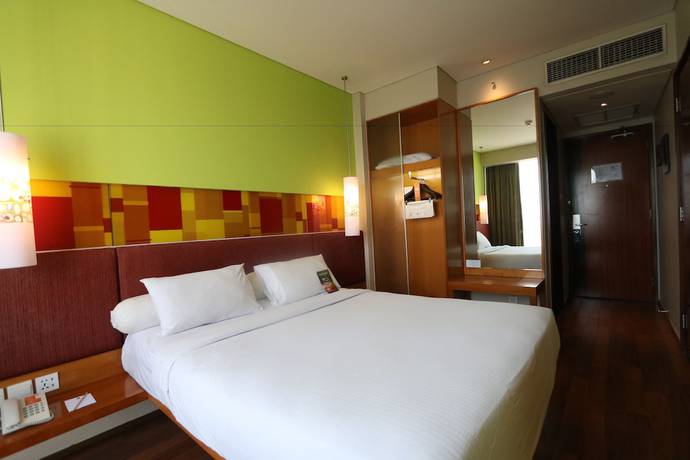 Imagen de la habitación del Hotel Ibis Styles Solo. Foto 13