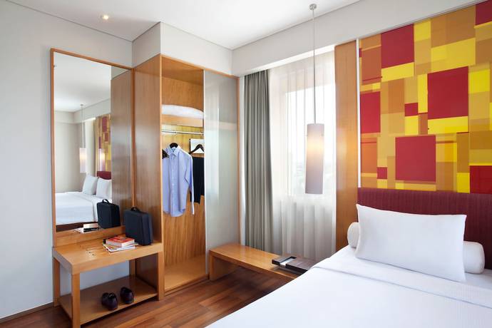 Imagen de la habitación del Hotel Ibis Styles Solo. Foto 17