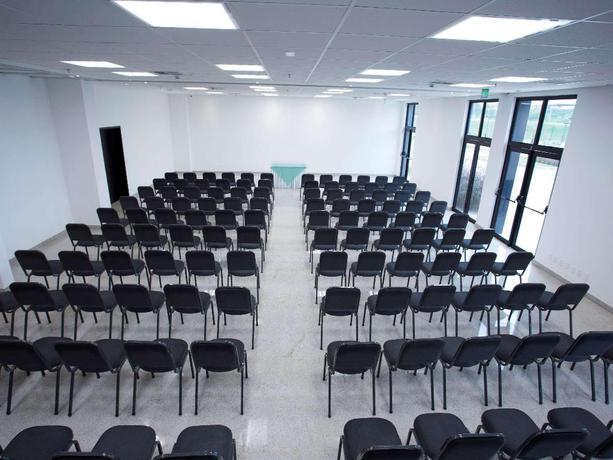 Imagen de los interiores del Hotel Ibis Styles Taubate. Foto 18
