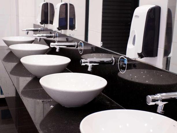 Imagen de los interiores del Hotel Ibis Styles Taubate. Foto 19