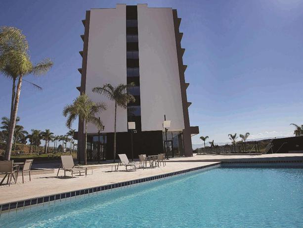 Imagen de la piscina del Hotel Ibis Styles Taubate. Foto 20