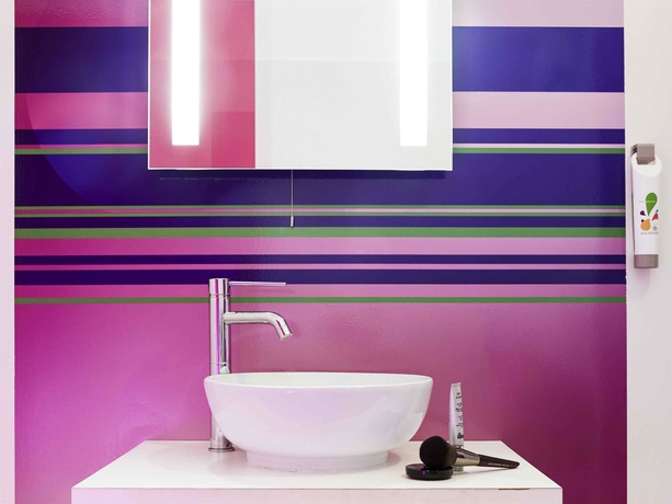 Imagen de la habitación del Hotel Ibis Styles Toulon Centre Port. Foto 12