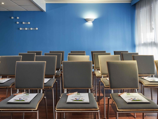 Imagen de los interiores del Hotel Ibis Styles Toulon Centre Port. Foto 16