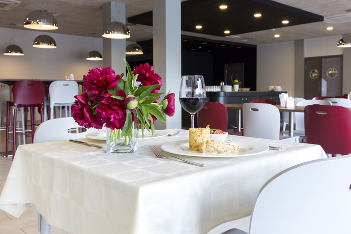 Imagen del bar/restaurante del Hotel Ibis Styles Vilnius. Foto 3