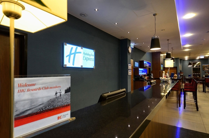 Imagen de los interiores del Hotel Ibis Styles Warsaw Airport. Foto 12