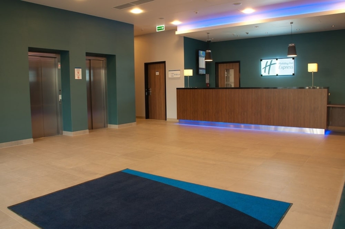 Imagen de los interiores del Hotel Ibis Styles Warsaw Airport. Foto 18